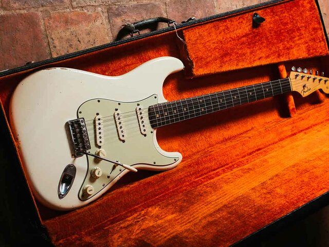 Fender Stratocaster