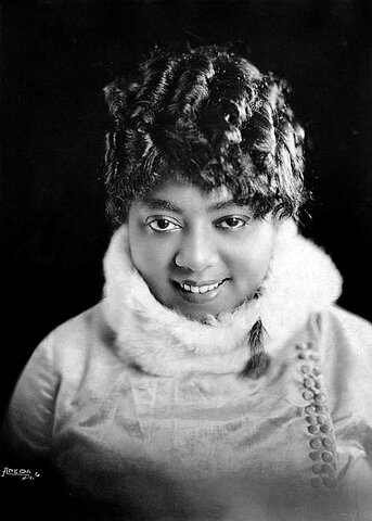 Release of Mamie Smith's "Crazy Blues"