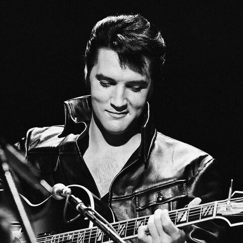 Elvis starts career in blues music