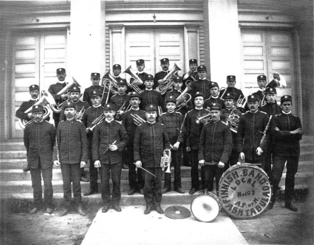 William McKinley defeats Bryan in the race for the Presidency.