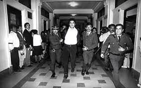 Toma Embajada Republica Dominicana