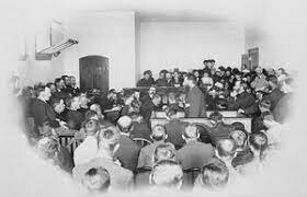 En 1885, en Canadá se pidieron opiniones de psiquiatras en un juicio contra Louis Riel, líder de los Métis