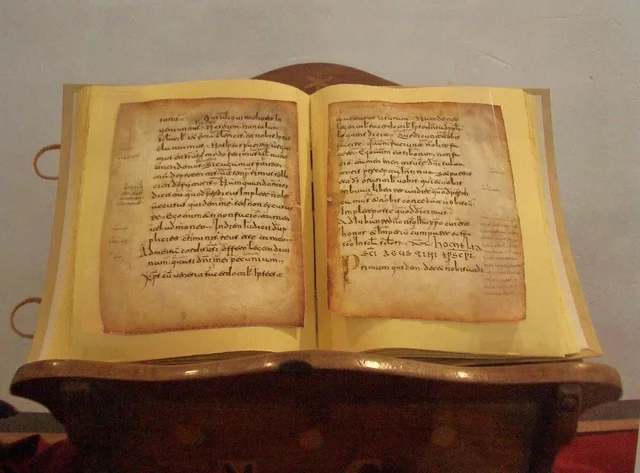 Glosas Emilianenses y Silenses. Primeros ejemplos de romance escrito