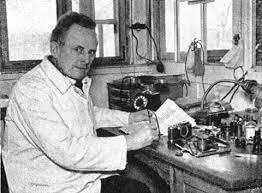 Càmera Leica de 35mm: Oscar Barnak