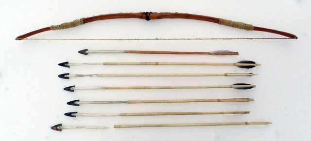 PALEOLITICO. Lanzas, arcos, flechas y arpones