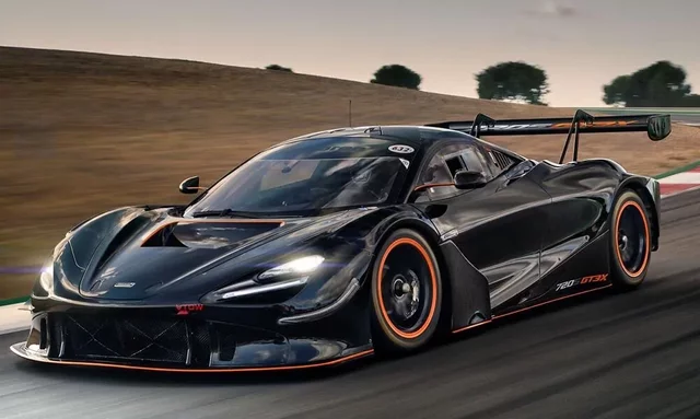 SERIJSKO PRVIČ IZDELAN/ IZŠEL McLaren720s