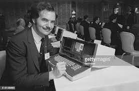 PRIMER COMPUTADORA PORTATIL