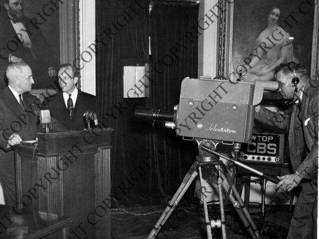 Primer discurso presidencial emitido en televisión