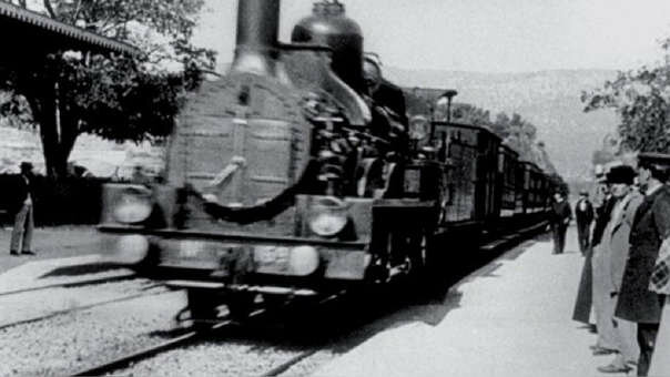 PROYECCIÓN HERMANOS LUMIERE