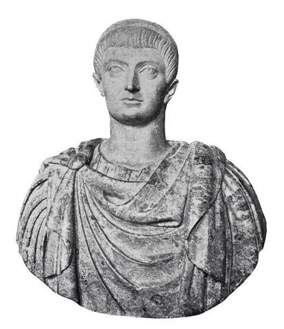 Costantino (nuovo imperatore) riunifica l'impero e concede libertà a tutti di professare le religioni a piacimento