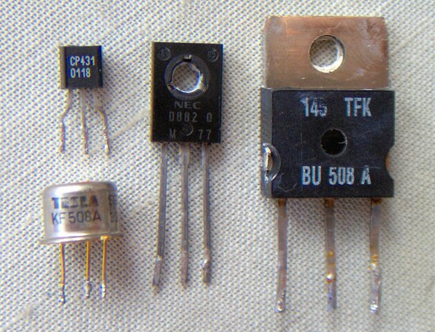Segunda generación: Transistores.