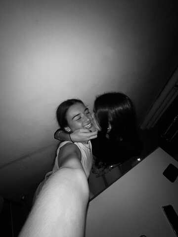 A PHOTO WITH MY BEST FRIEND