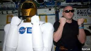 Robot humanoide utilizado como astronauta