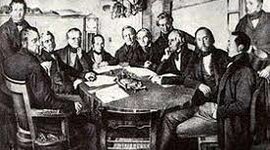 Timeline: Contexto histórico de la Administración Pública y gestión de recursos