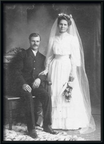 Willy and Lynda got married