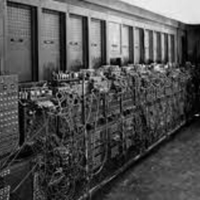 Timeline: Historia y evolucion del Computador