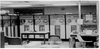 Se presento la computadora IBM 701