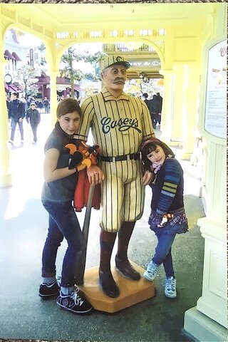 DisneyLand-era joan ginenean