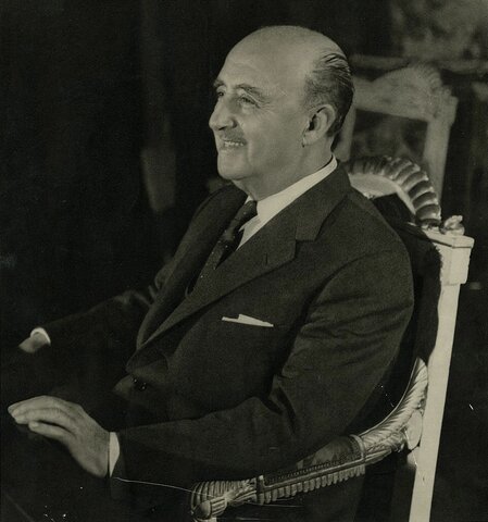 The aprovation of the Organic Law of The State