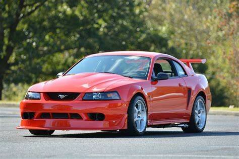 Tercer Mustang SVT Cobra R.