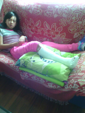 Lehen aldiz hanka hautsi nuenean