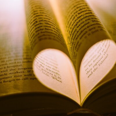 Timeline: Movimientos Literarios