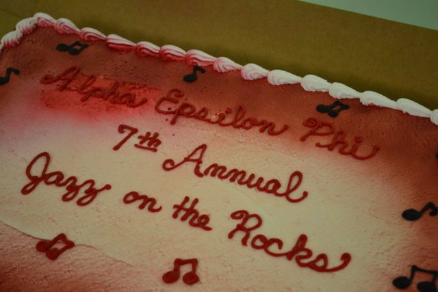 Alpha Epsilon Phi's Jazz on the Rocks Silent Auction