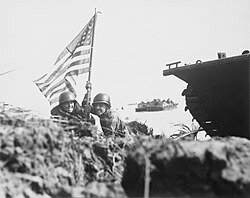 EE.UU defeat Japan at the battle of Guam