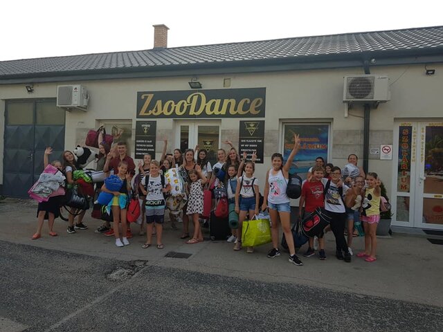 Első Zsoodance Ottalvós Buli