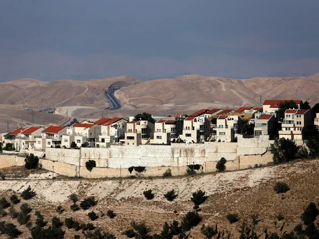 Settlements on lWest Bank become legal