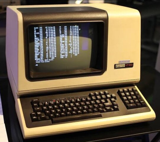 Nace microcomputadoras UNIX