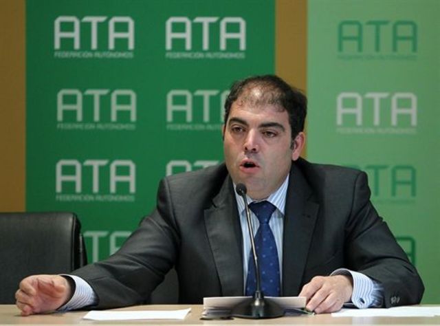 "Se hace necesario una revisión de las políticas de fomento del autoempleo entre los jóvenes"