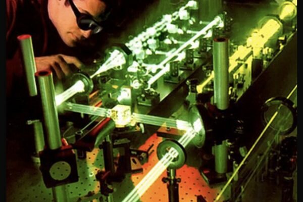 INVENTO: Rayo Láser