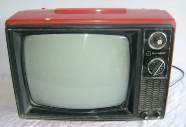 SHARP 14 pulgadas