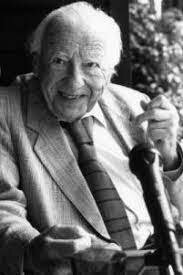 HANS-GEORG GADAMER