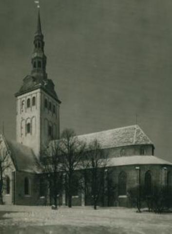 Спроектировано здание церкви.