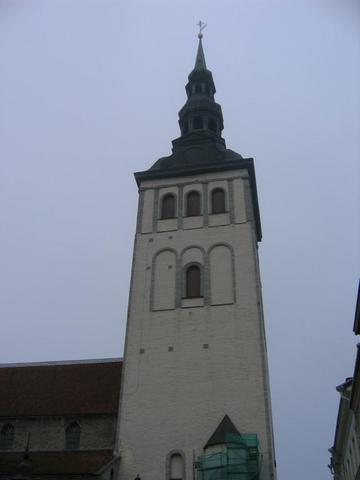 Построено здание.