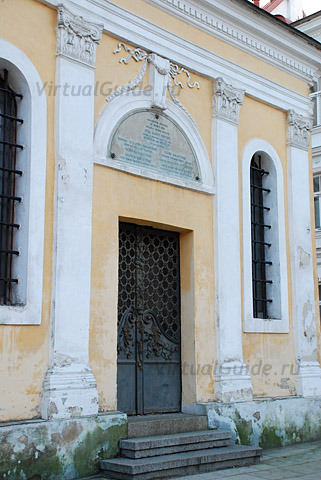 Церковь реставрирована.