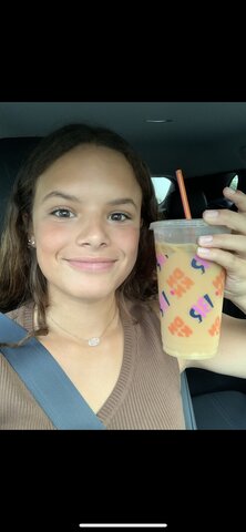 Era otoño y hacía un poco de ventoso.   la canción de moda era It’s not the same anymore de Rex orange county