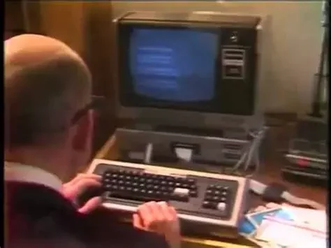 1981. Internet entra en la historia