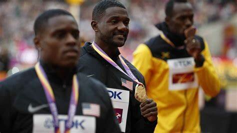 100 metros fue medallista de oro olímpico