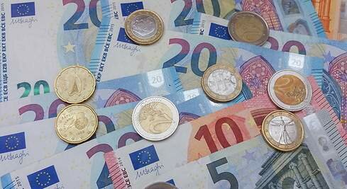 Cambio de moneda al Euro