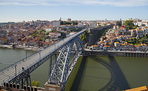 1886 – Inauguração da Ponte D. Luís no Porto