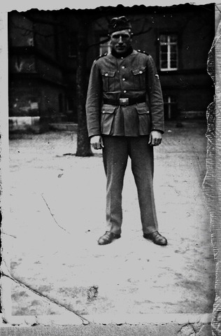 Father comes home, unexpected,  from war