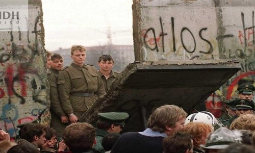 Nov 9, 1989 Caida del muro de Berlín