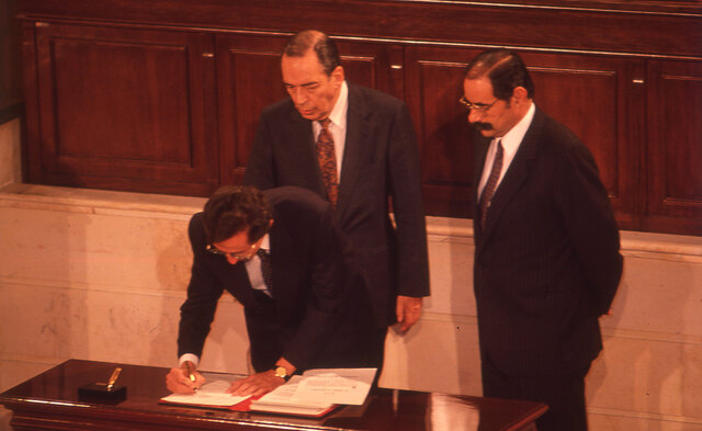 Firma del documento final de la Constitución