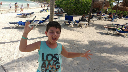 Primer viaje en avion al exterior