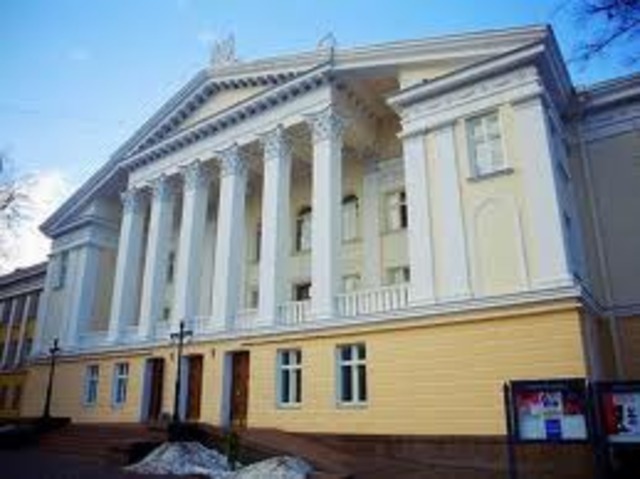 Открытия здания