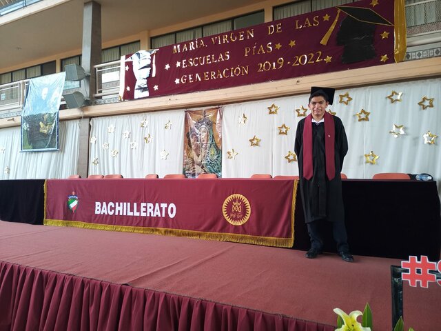 Me gradué dachillerato