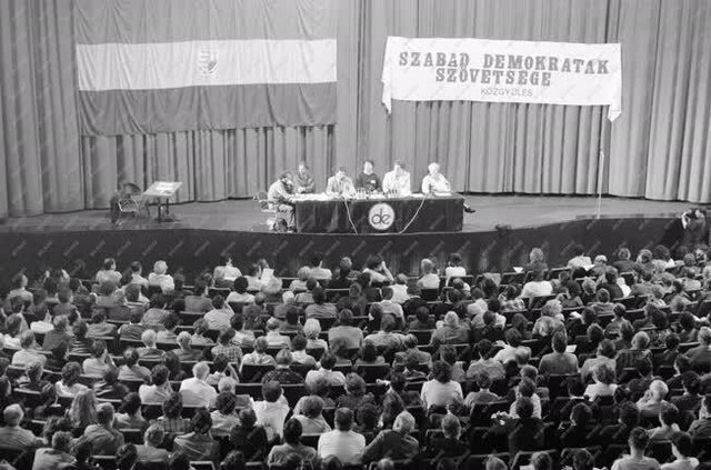 SZDSZ első közgyűlése